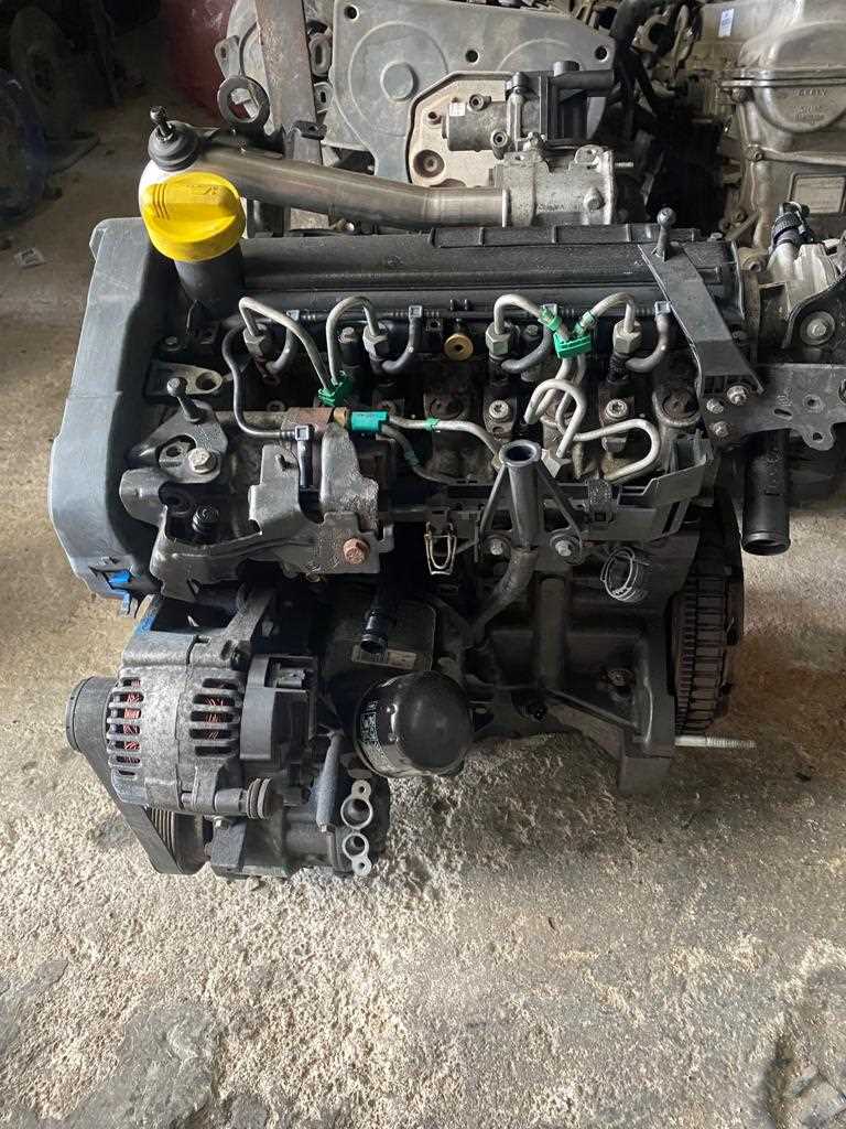 RENAULT CLİO EURO 4 KOMPLE MOTOR (ÖNDEN MARŞLI)